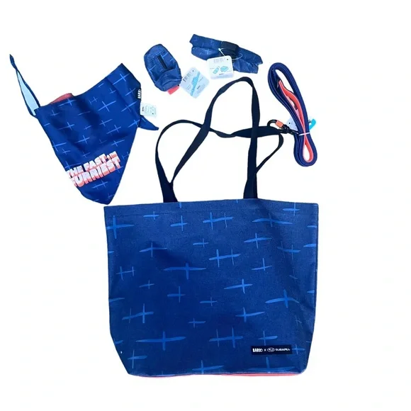 Dog loving Subaru fans! Brand new Subaru, tote bag with dog accessories. 🔥 - Picture 11 of 12